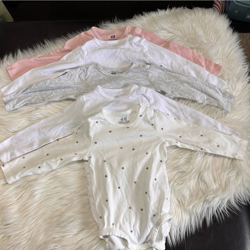 H&M 5 pack 9-12 month L/S onesies